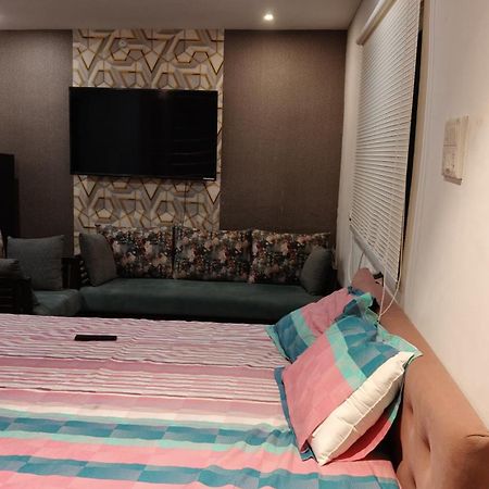 Luxury Homestay Allāhābād Junction Eksteriør billede